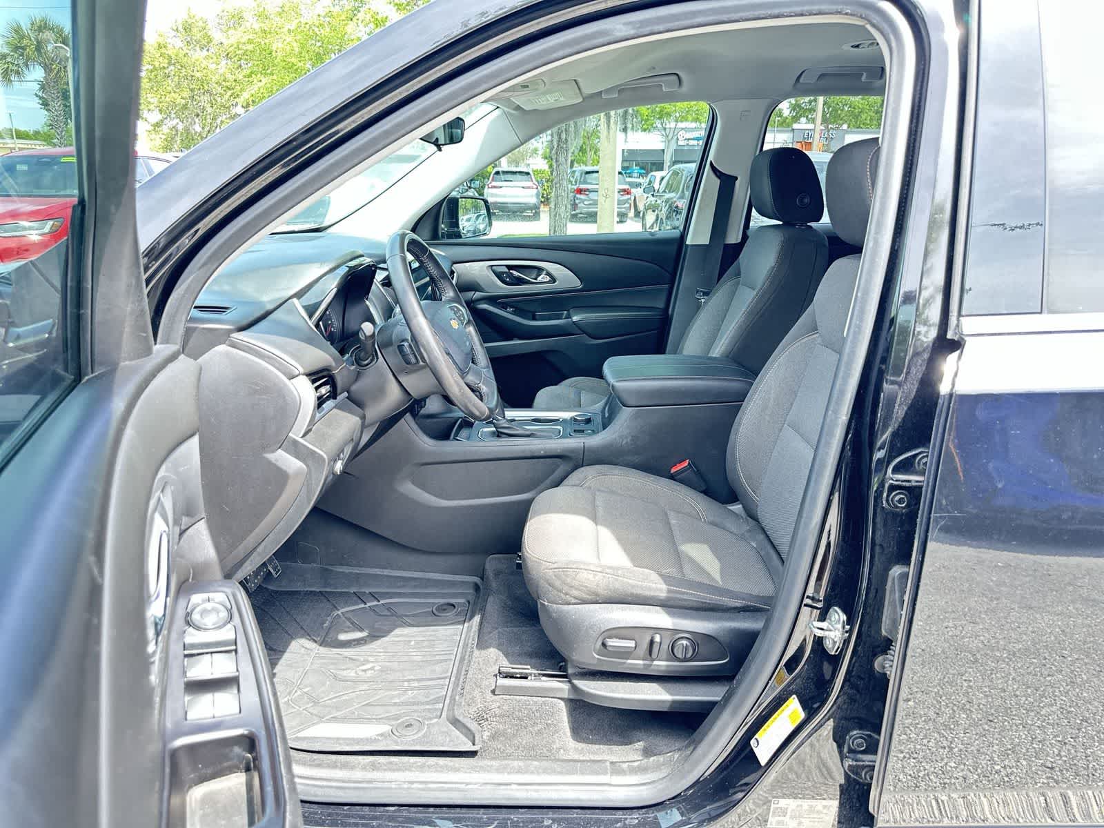 Thumbnail: 2019 Chevrolet Traverse - 2