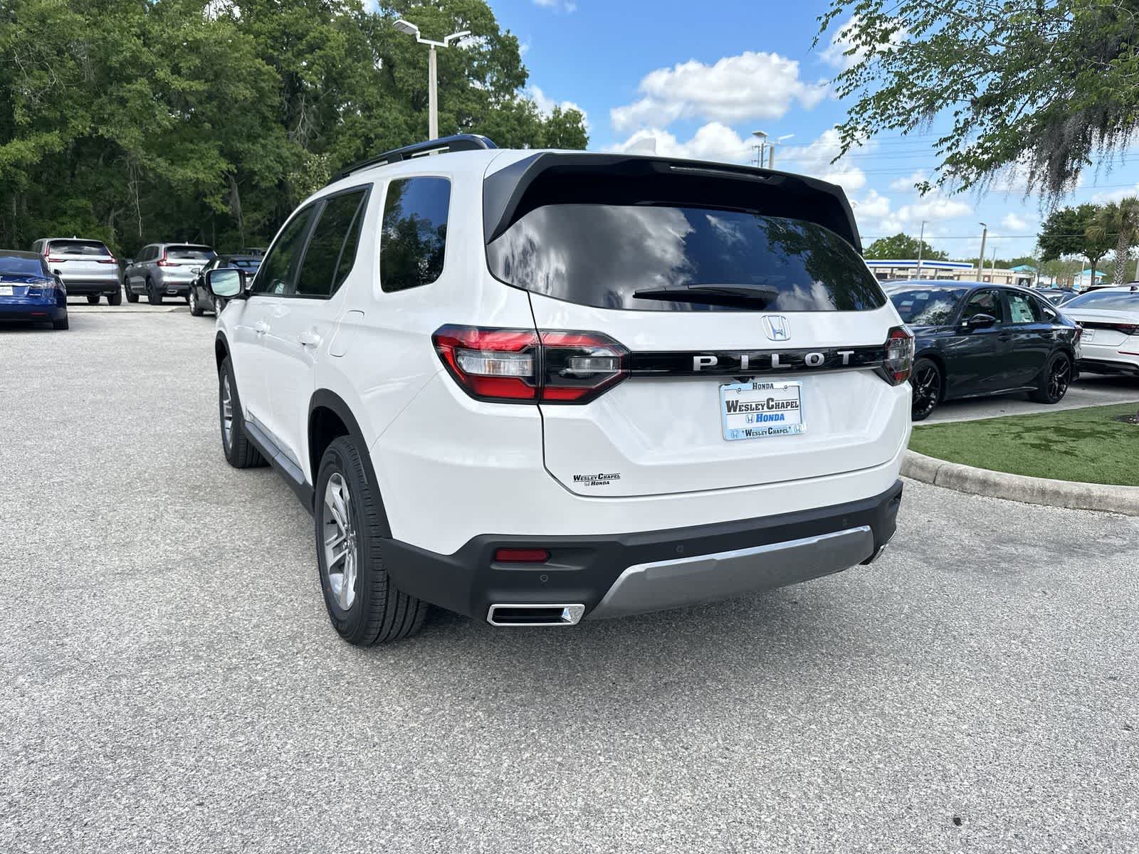 Thumbnail: 2026 Honda Pilot - 4