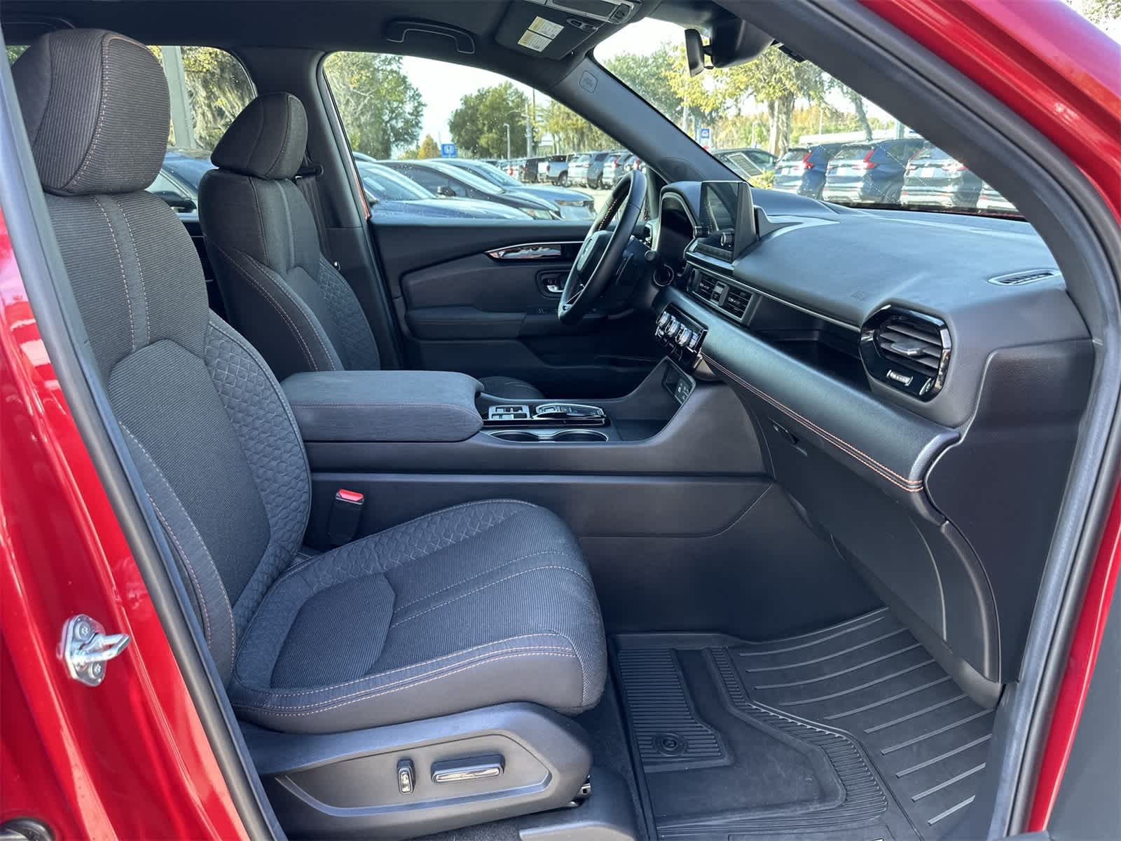 Thumbnail: 2025 Honda Pilot - 17