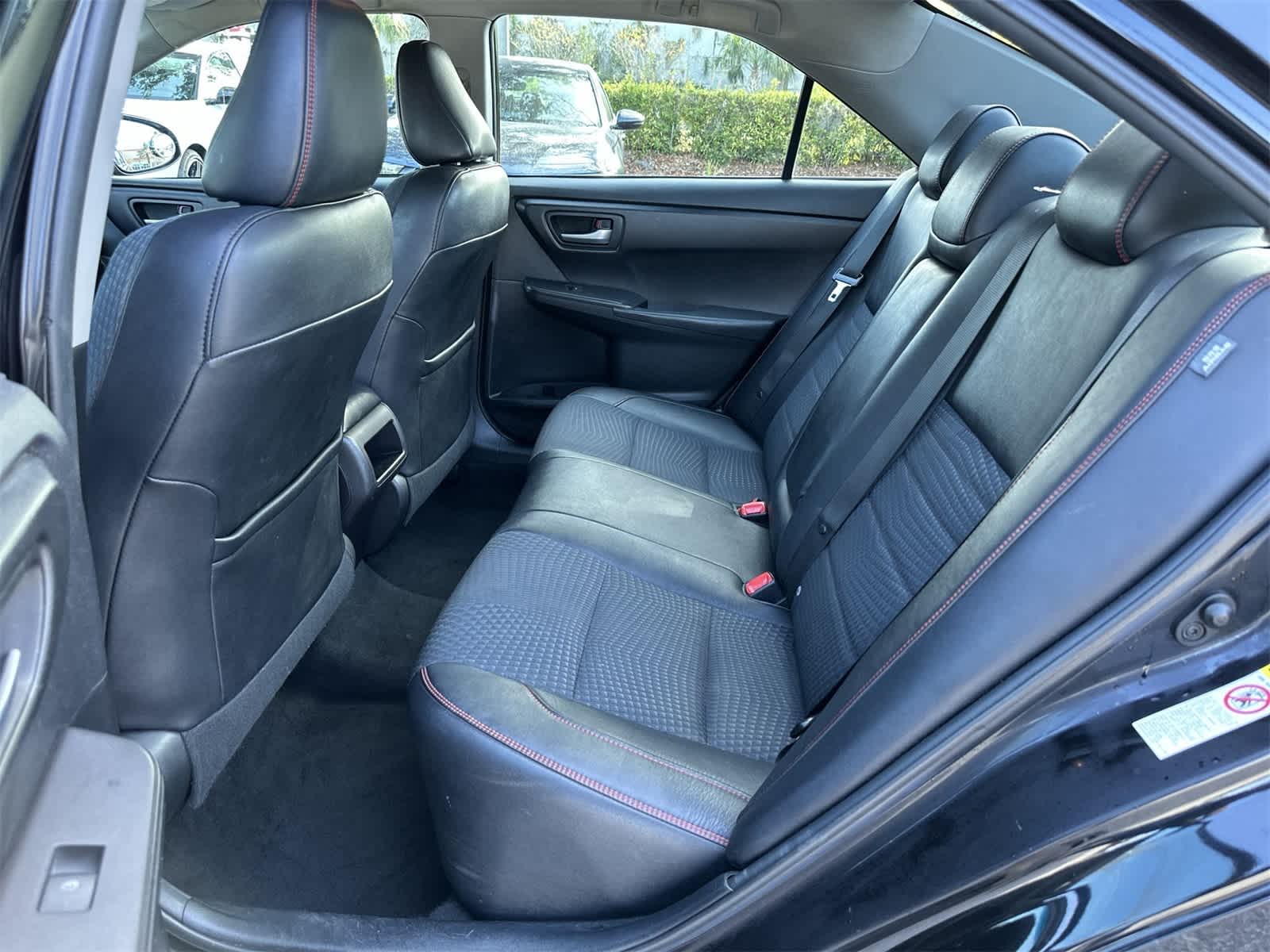 Thumbnail: 2015 Toyota Camry - 15