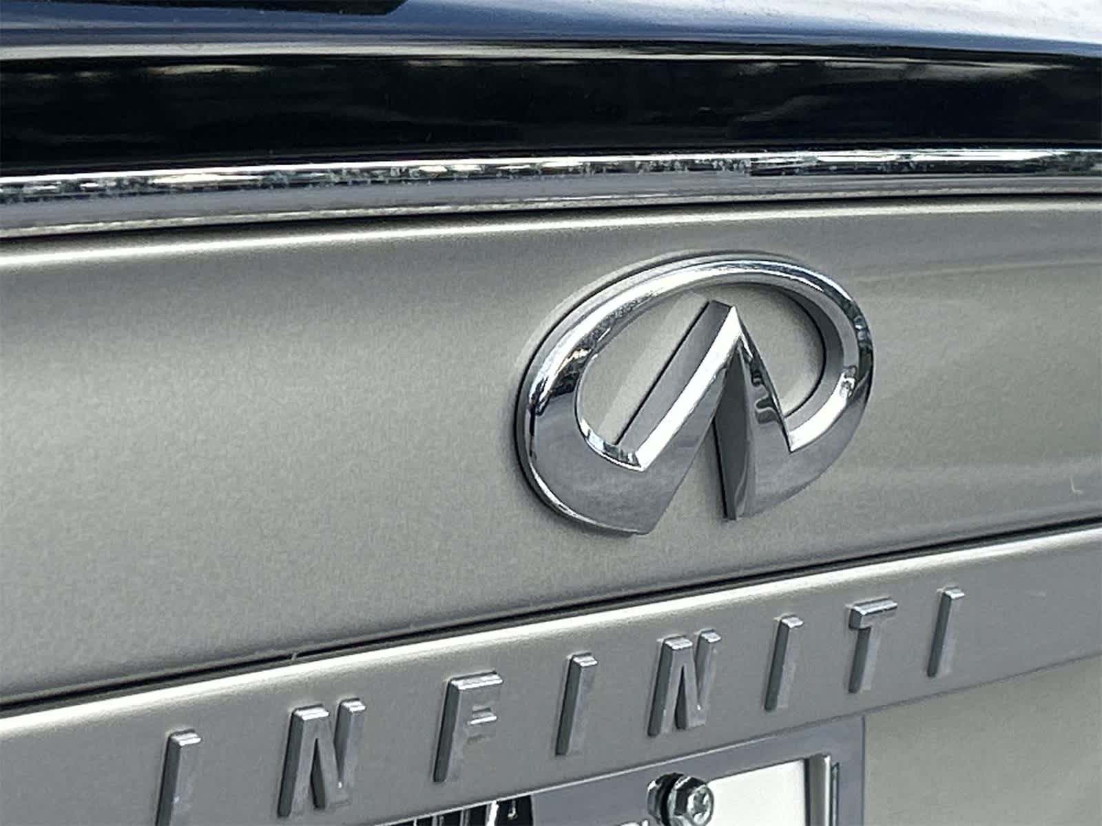Thumbnail: 2019 INFINITI QX30 - 10