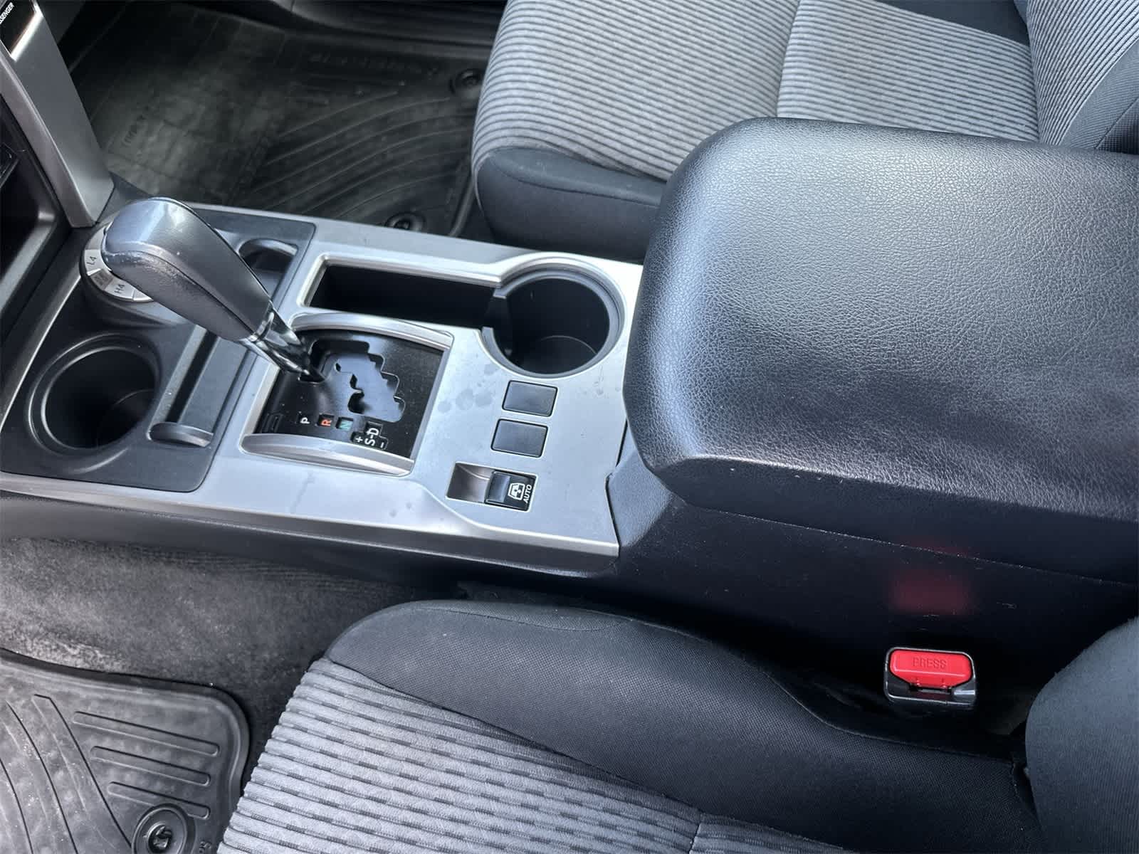 Thumbnail: 2015 Toyota 4Runner - 19