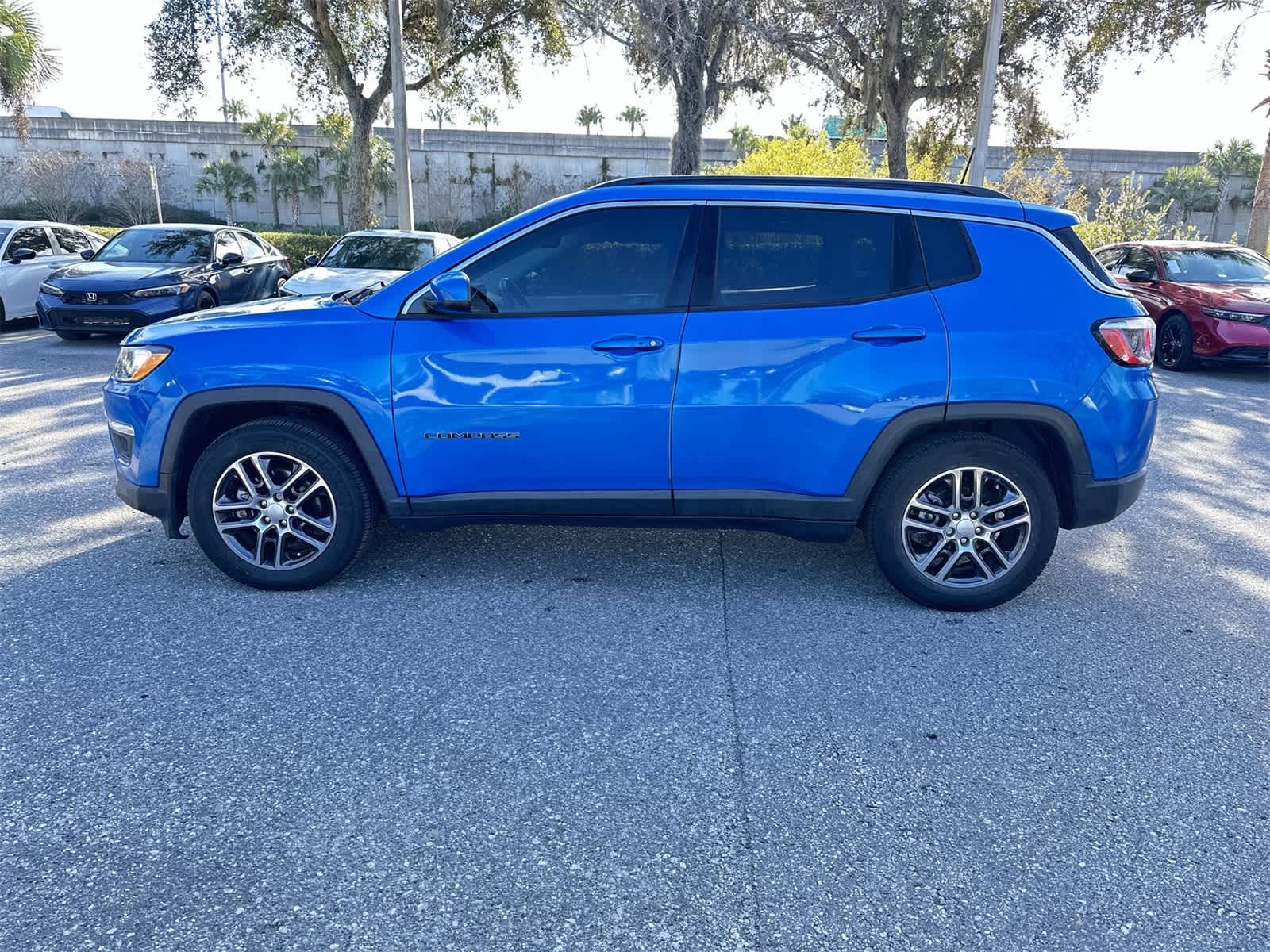 Thumbnail: 2019 Jeep Compass - 3