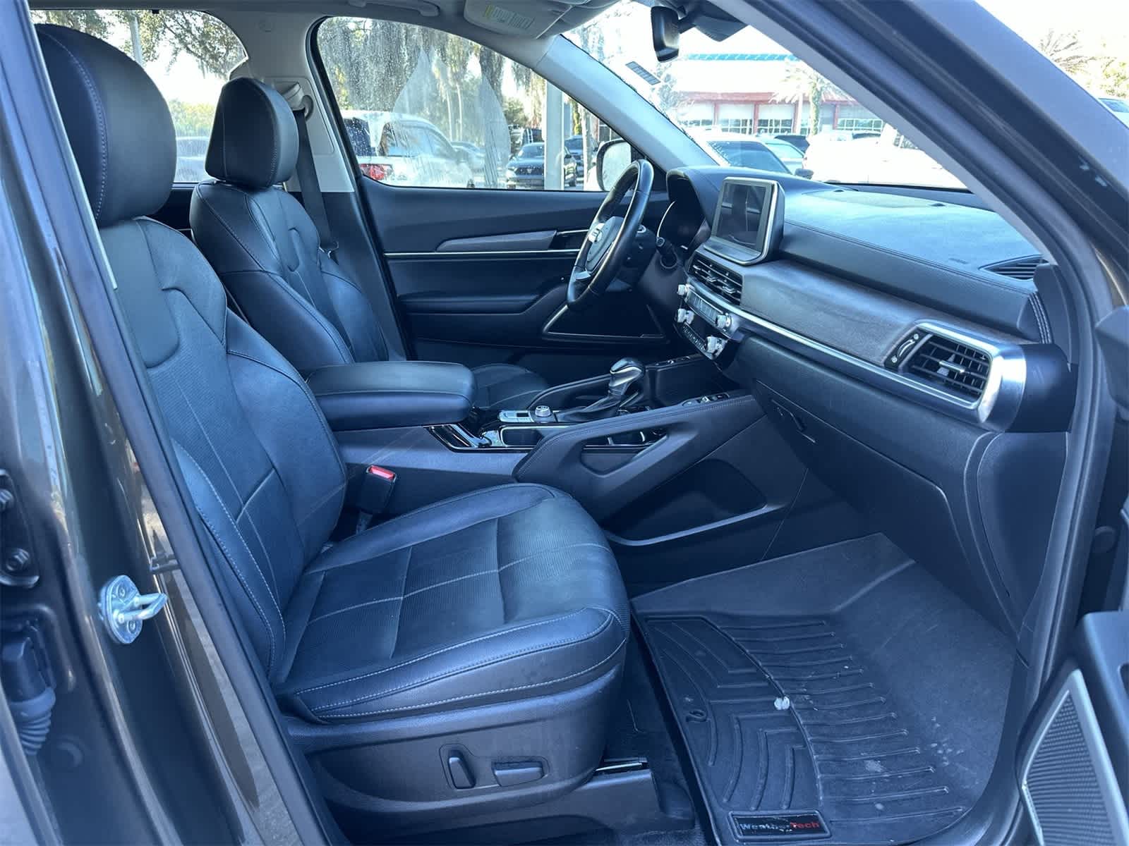 Thumbnail: 2021 Kia Telluride - 17