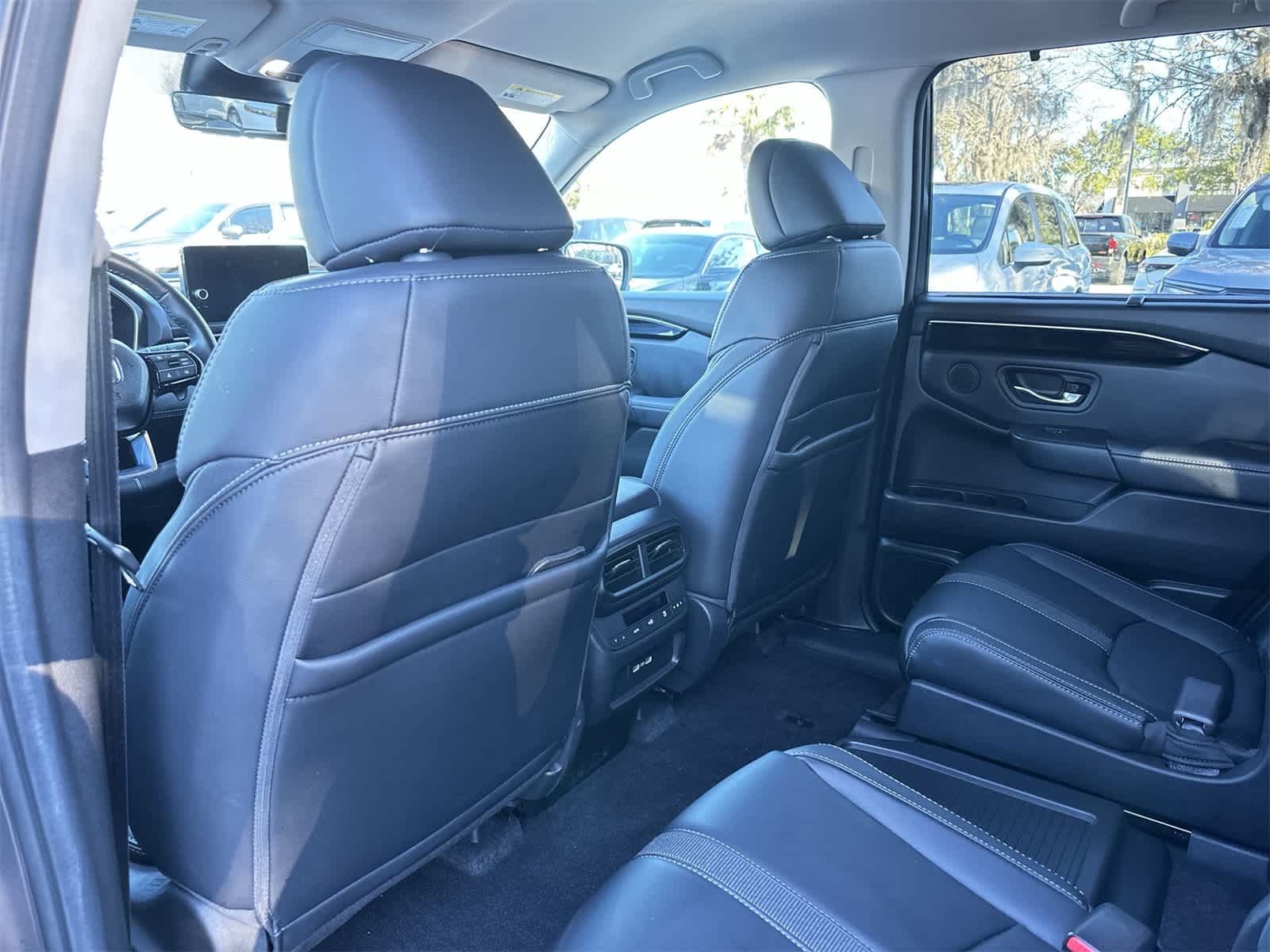 Thumbnail: 2023 Honda Pilot - 14