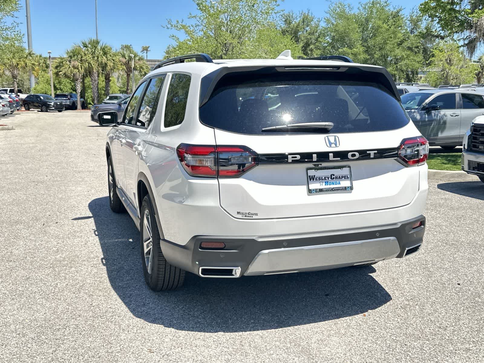 Thumbnail: 2026 Honda Pilot - 4