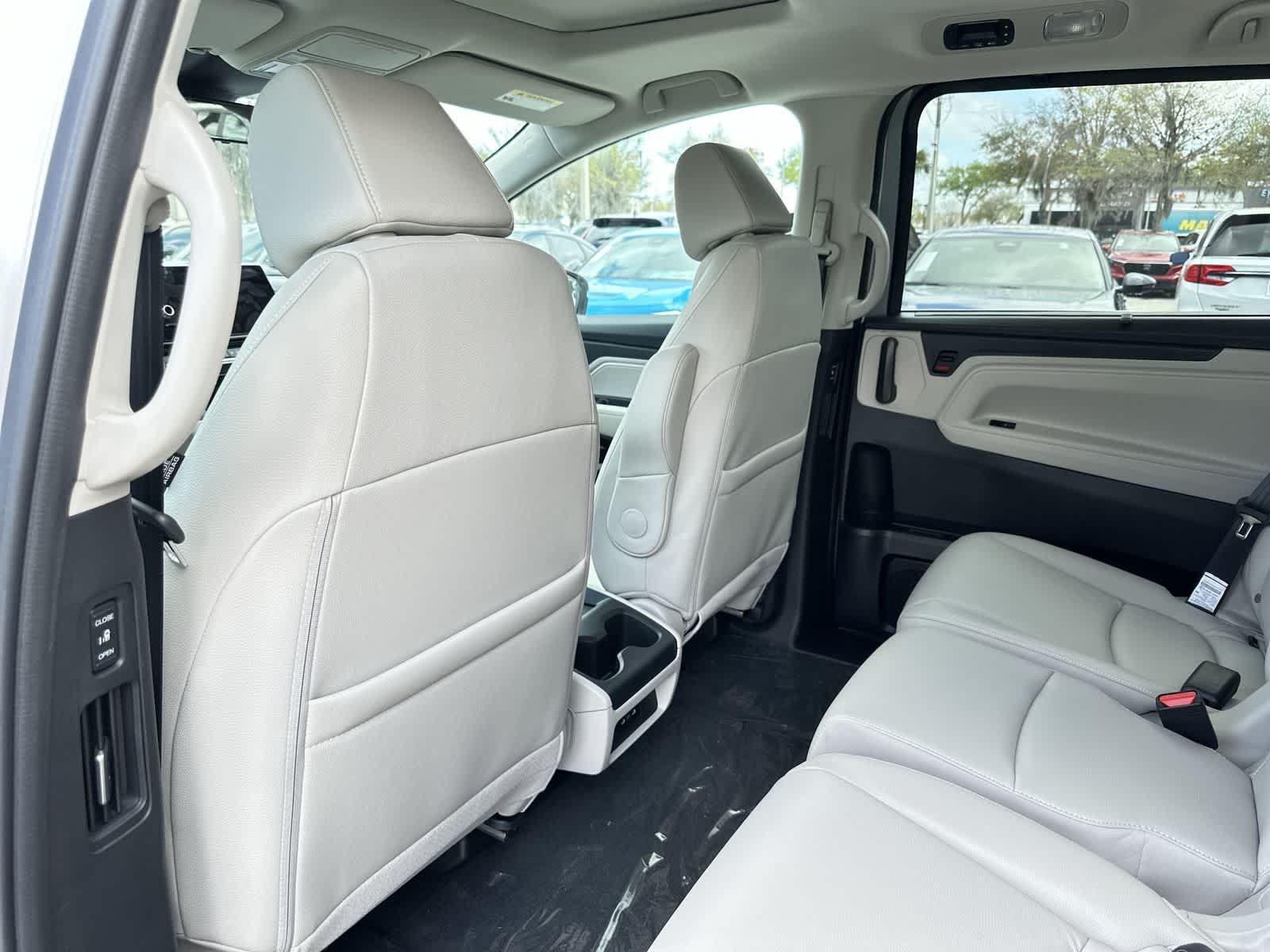 Thumbnail: 2026 Honda Odyssey - 14