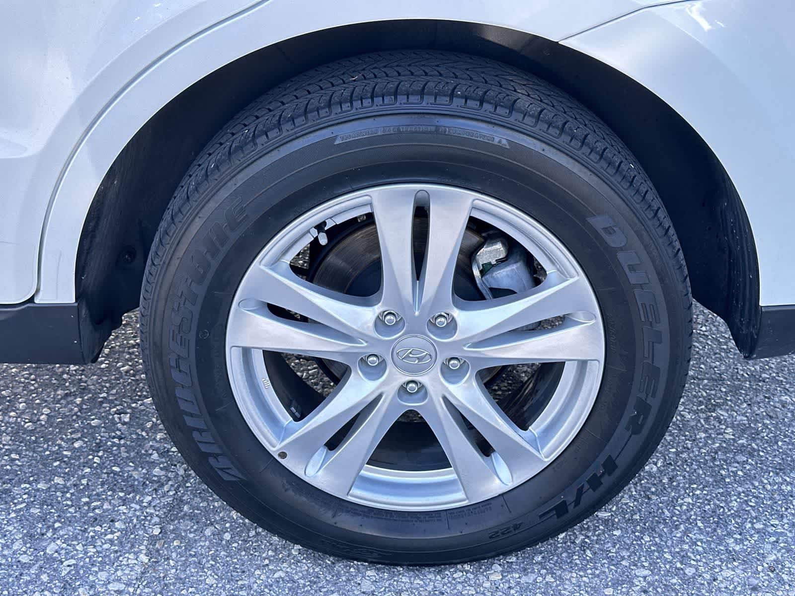 Thumbnail: 2011 Hyundai Santa Fe - 12