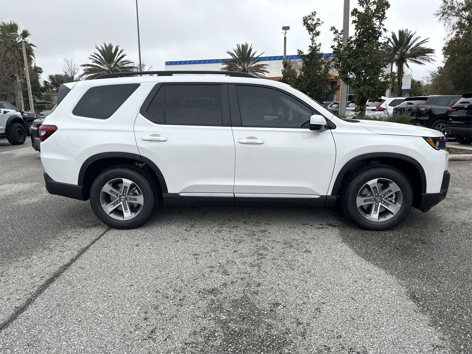 Thumbnail: 2026 Honda Pilot - 7