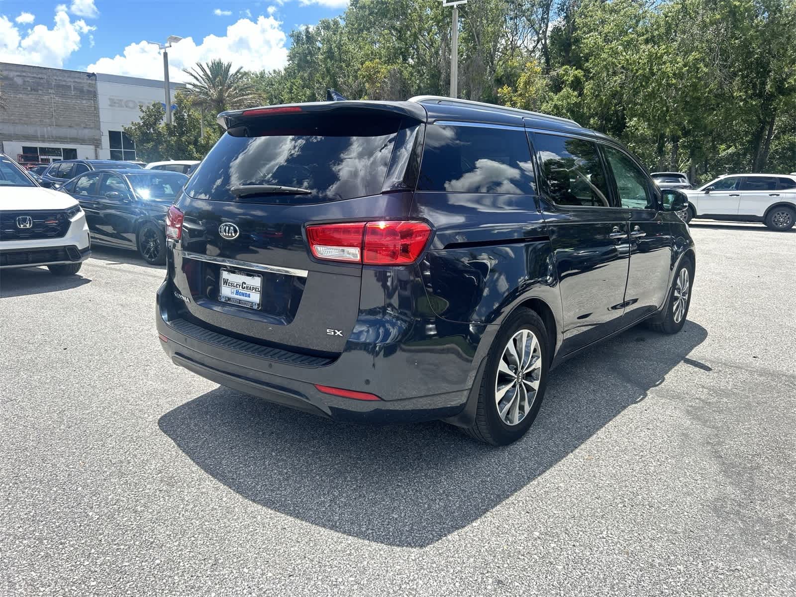Thumbnail: 2015 Kia Sedona - 6