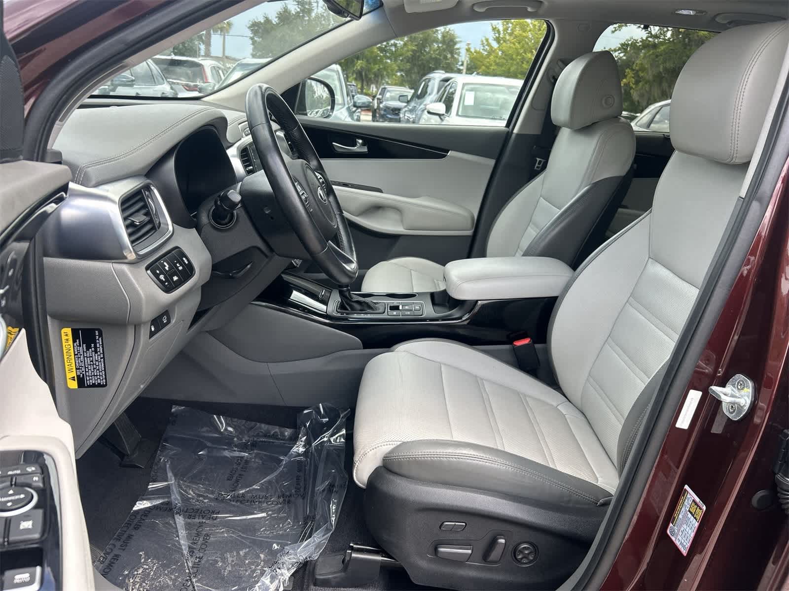 Thumbnail: 2017 Kia Sorento - 13