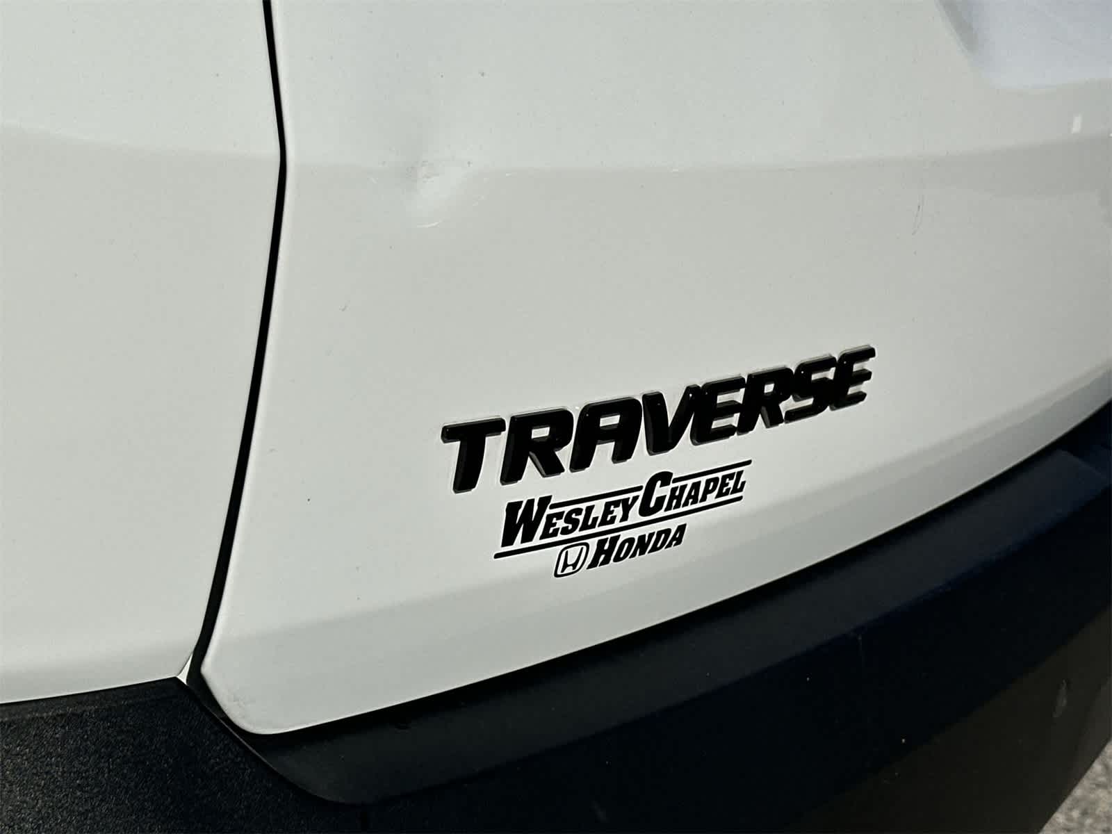 Thumbnail: 2022 Chevrolet Traverse - 11