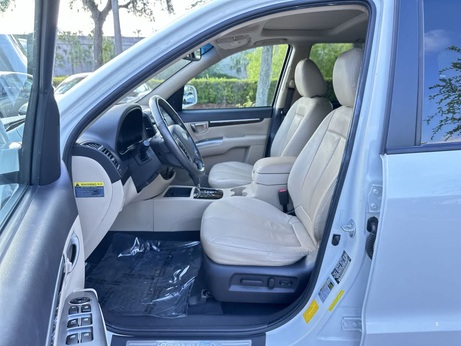 Thumbnail: 2011 Hyundai Santa Fe - 2