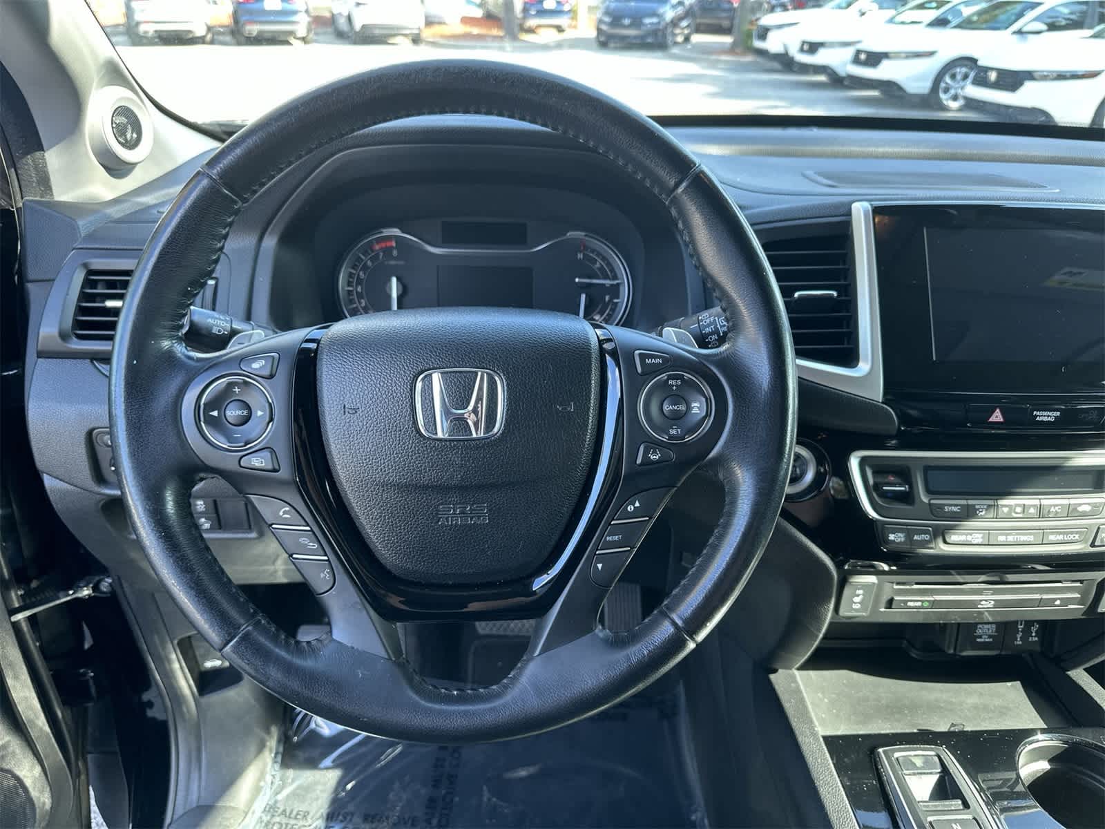 Thumbnail: 2018 Honda Pilot - 18