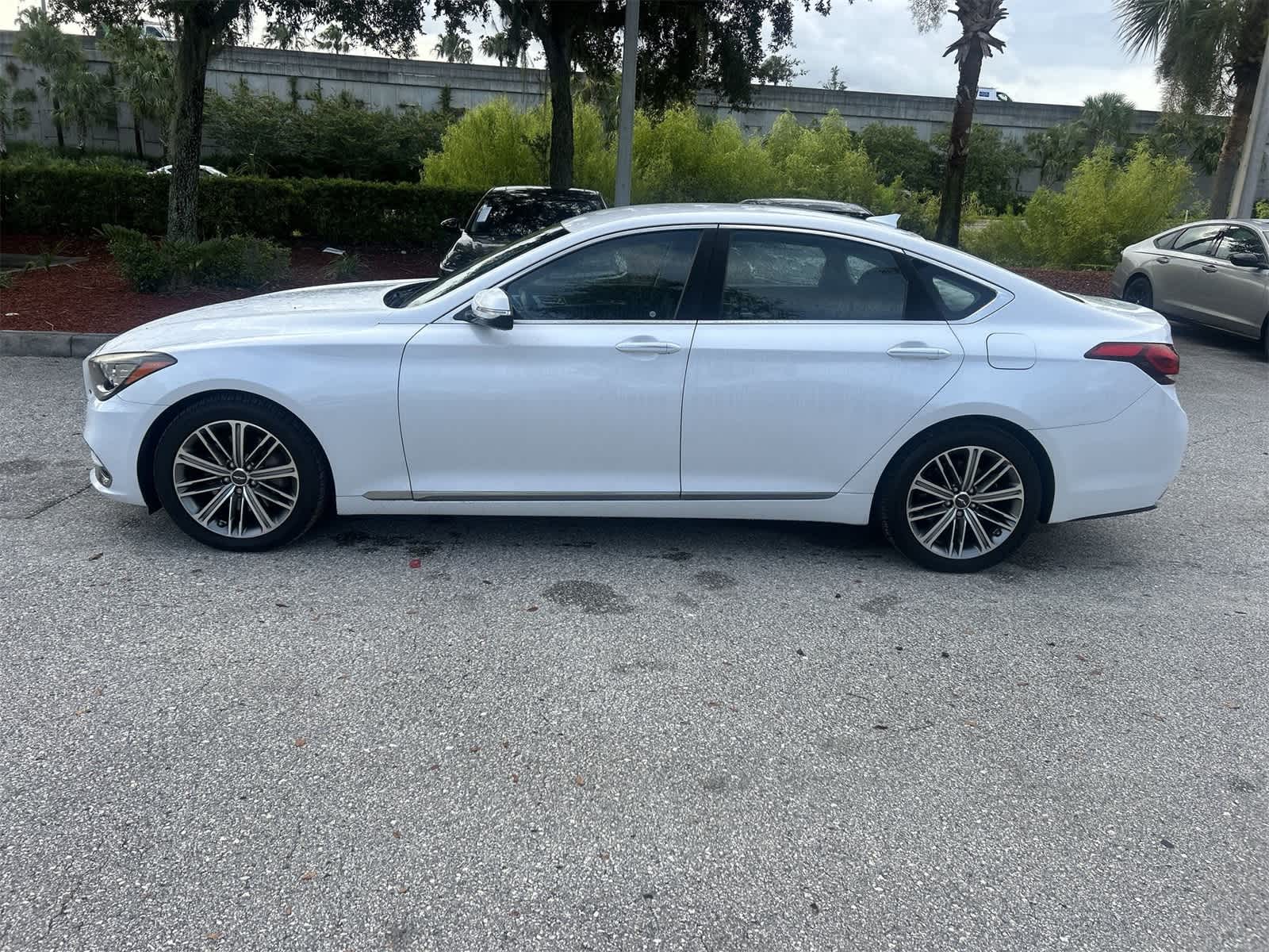 Thumbnail: 2018 Genesis G80 - 3