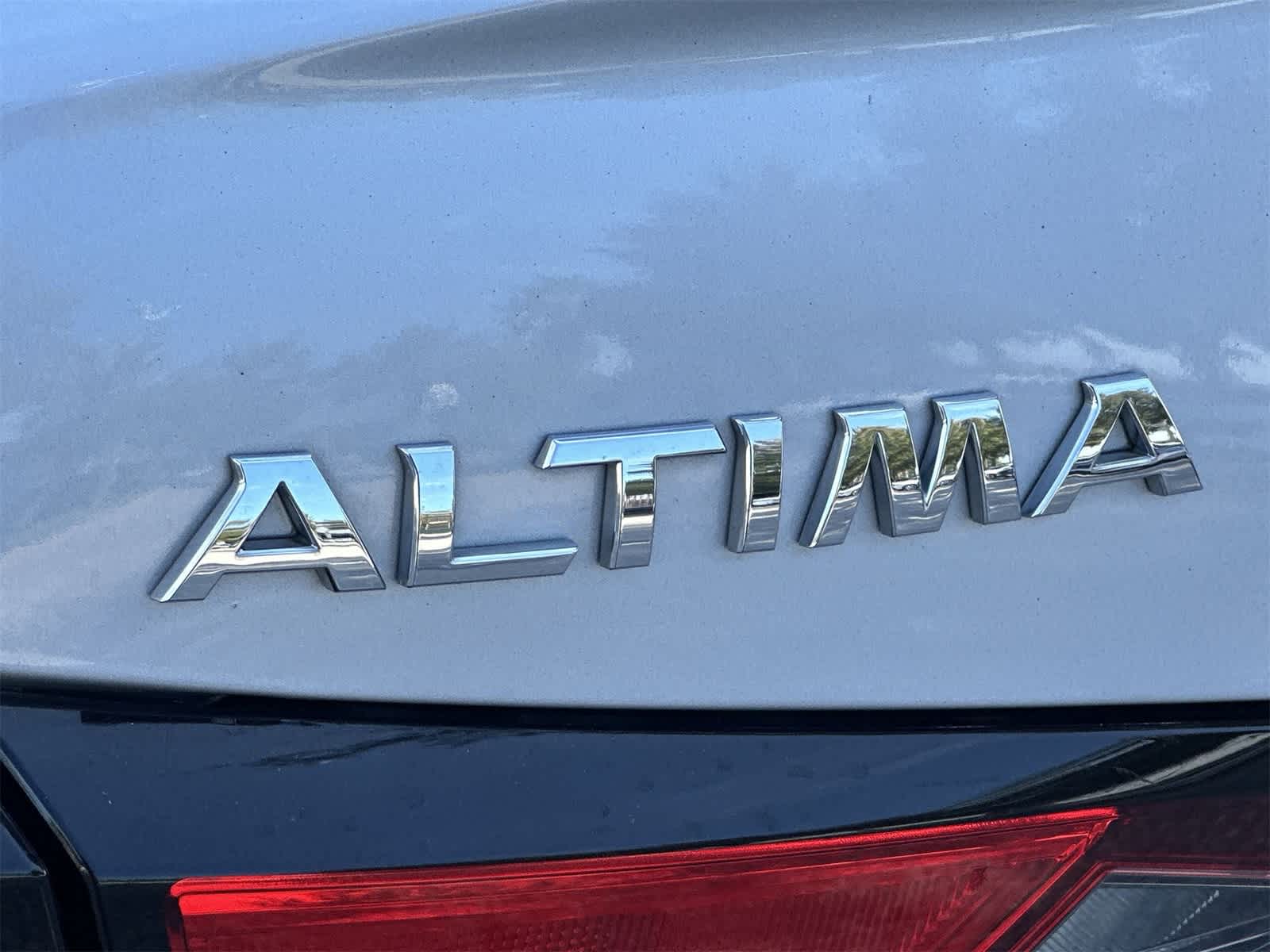 Thumbnail: 2019 Nissan Altima - 11