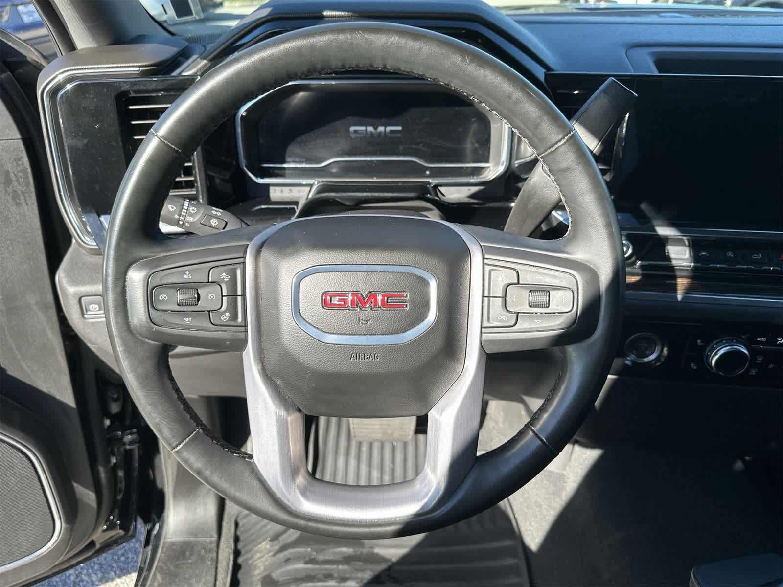 Thumbnail: 2024 GMC Sierra 1500 - 18