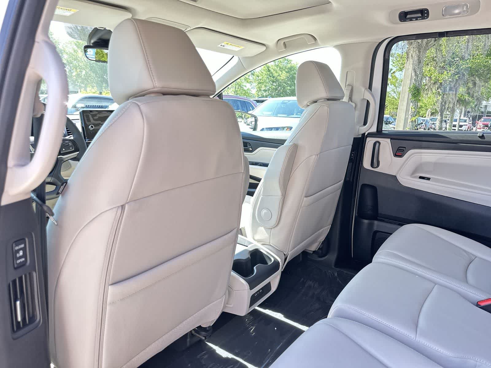 Thumbnail: 2026 Honda Odyssey - 14