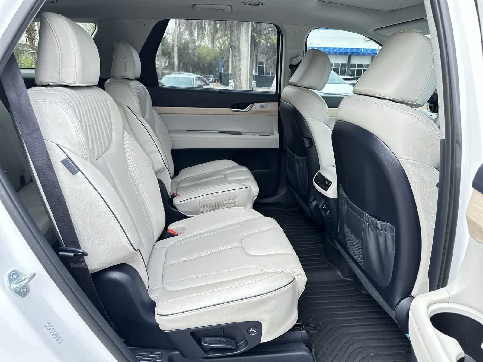 Thumbnail: 2023 Hyundai Palisade - 16