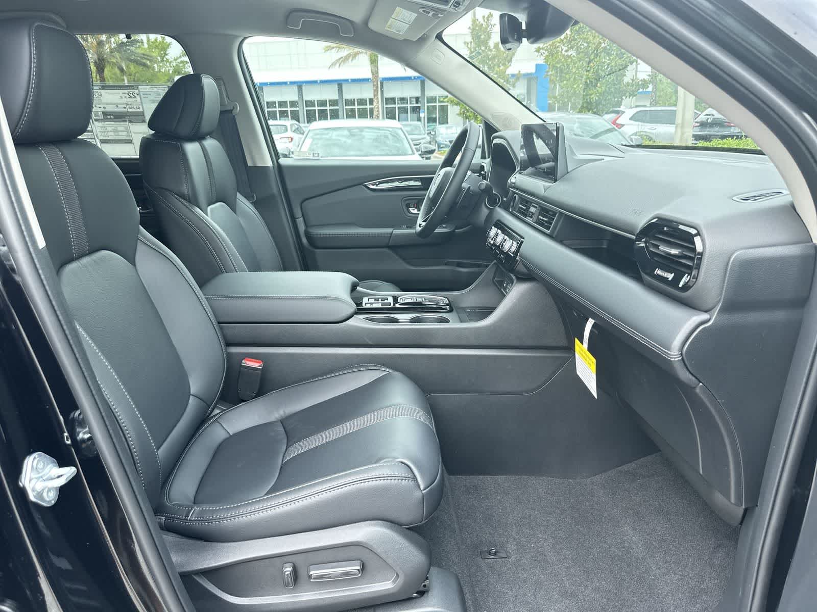 Thumbnail: 2026 Honda Pilot - 17