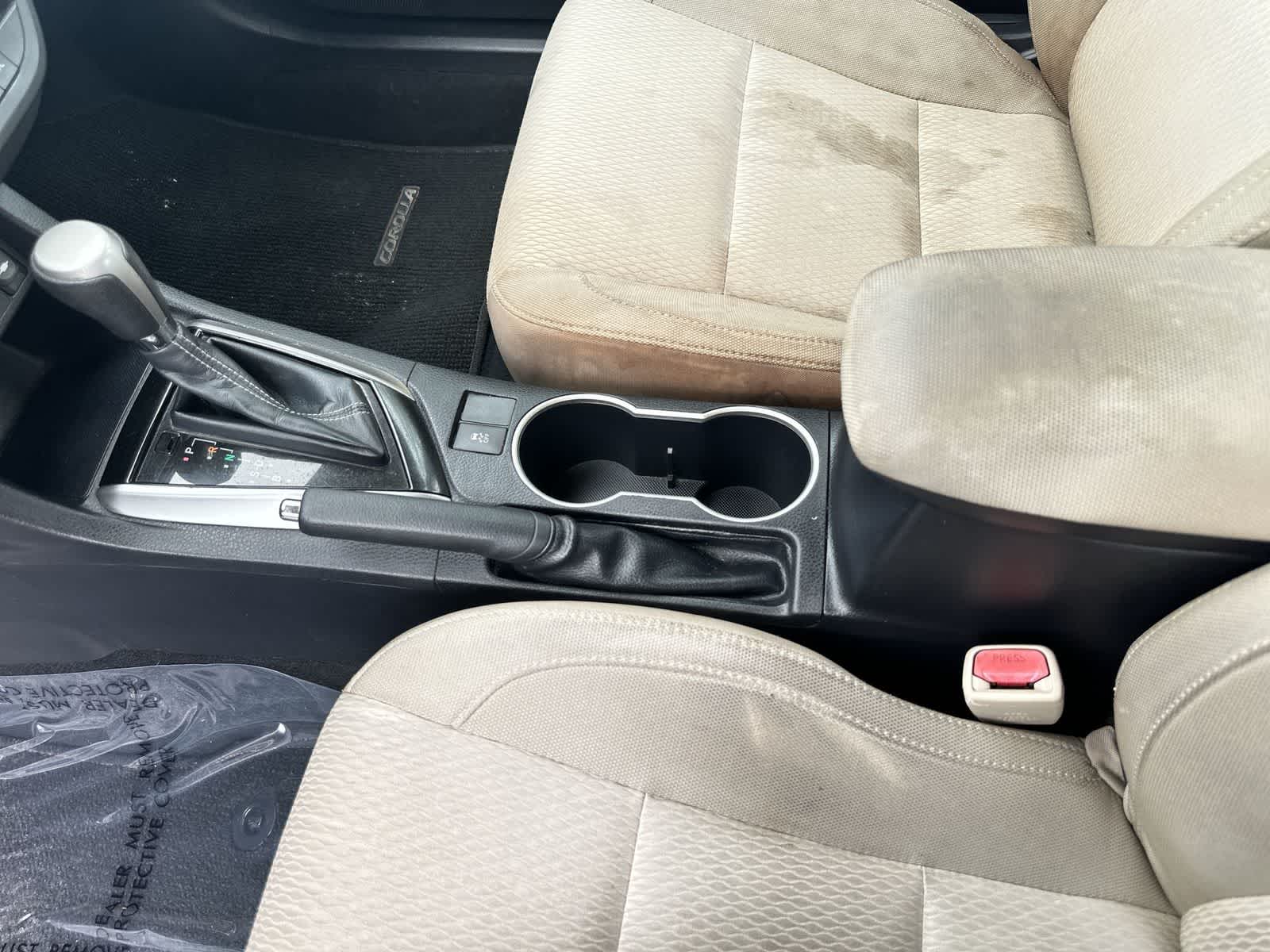 Thumbnail: 2015 Toyota Corolla - 19