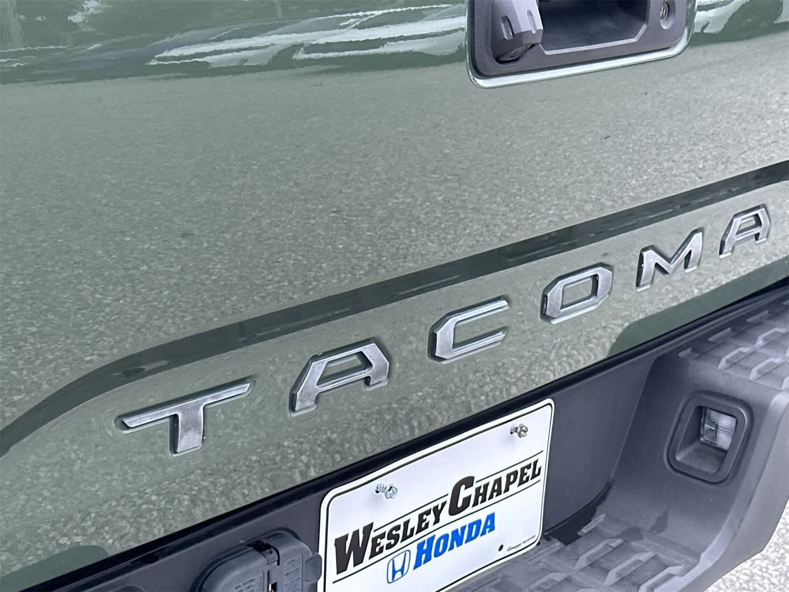 Thumbnail: 2021 Toyota Tacoma - 11