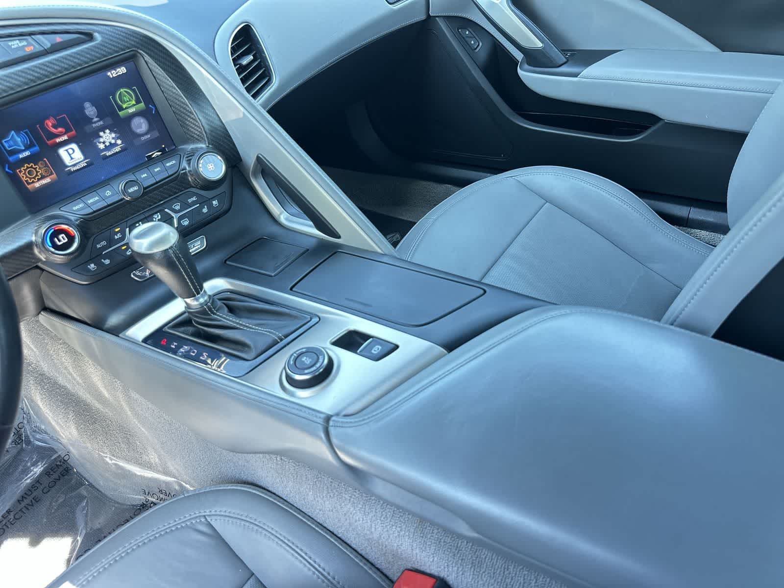 Thumbnail: 2014 Chevrolet Corvette - 16