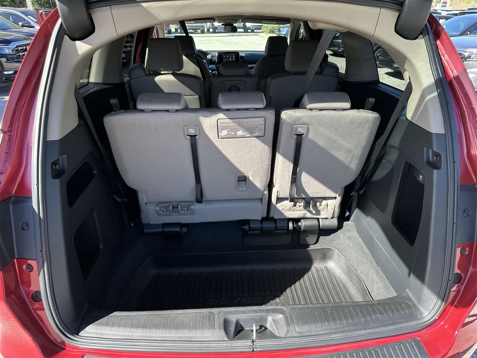 Thumbnail: 2023 Honda Odyssey - 32