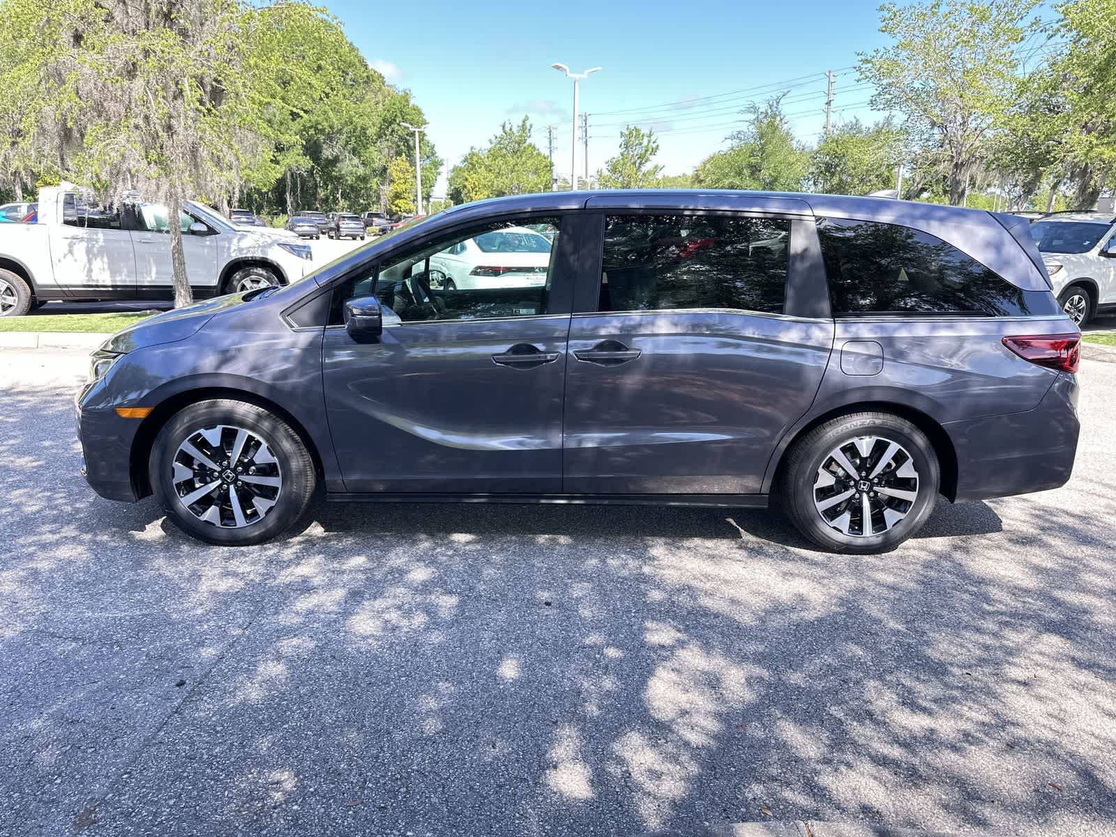 Thumbnail: 2026 Honda Odyssey - 3