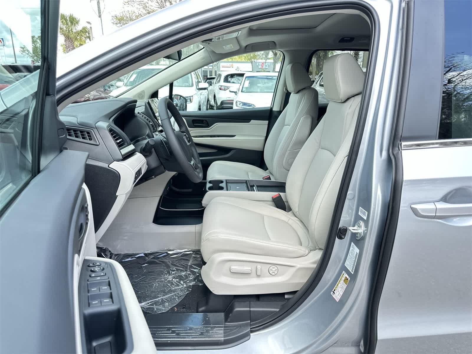 Thumbnail: 2026 Honda Odyssey - 2