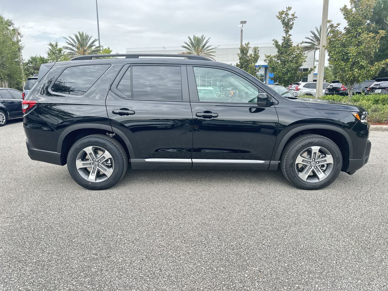 Thumbnail: 2026 Honda Pilot - 7