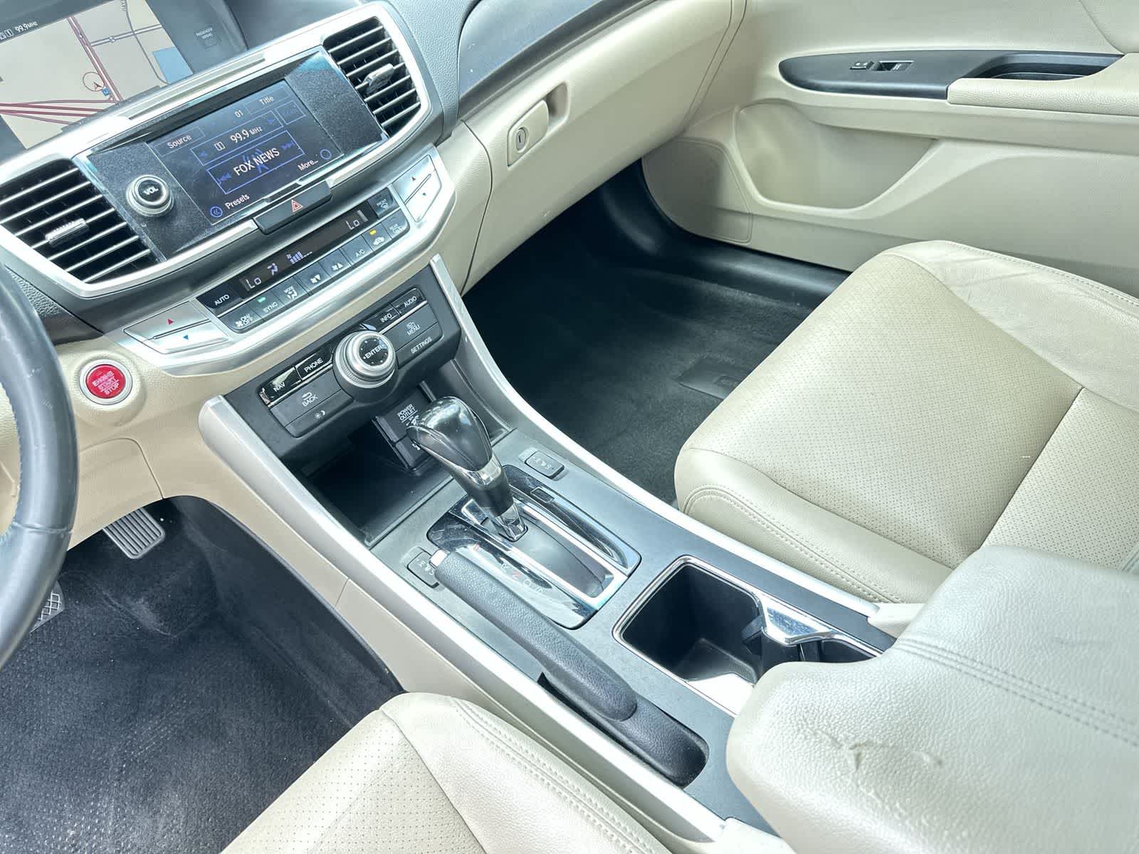Thumbnail: 2015 Honda Accord - 19