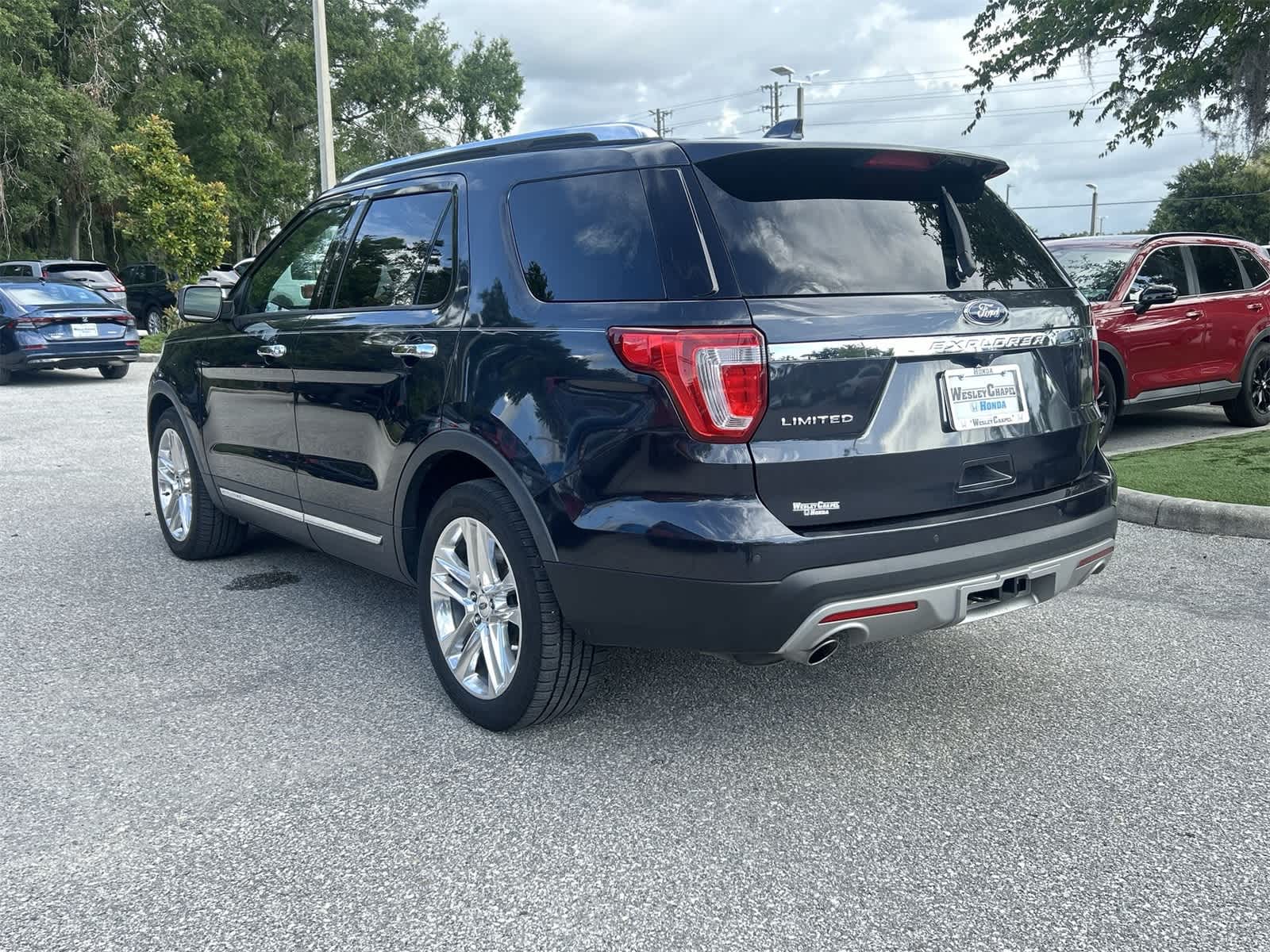 Thumbnail: 2017 Ford Explorer - 4