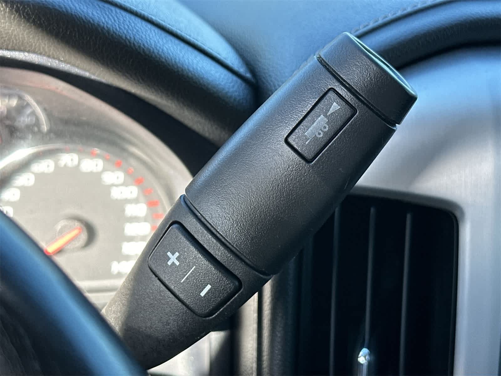 Thumbnail: 2015 GMC Sierra 2500 - 21