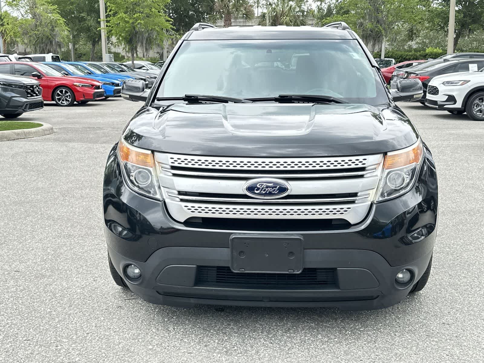 Thumbnail: 2013 Ford Explorer - 9