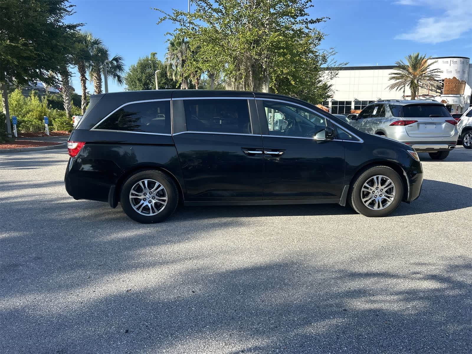 Thumbnail: 2013 Honda Odyssey - 7