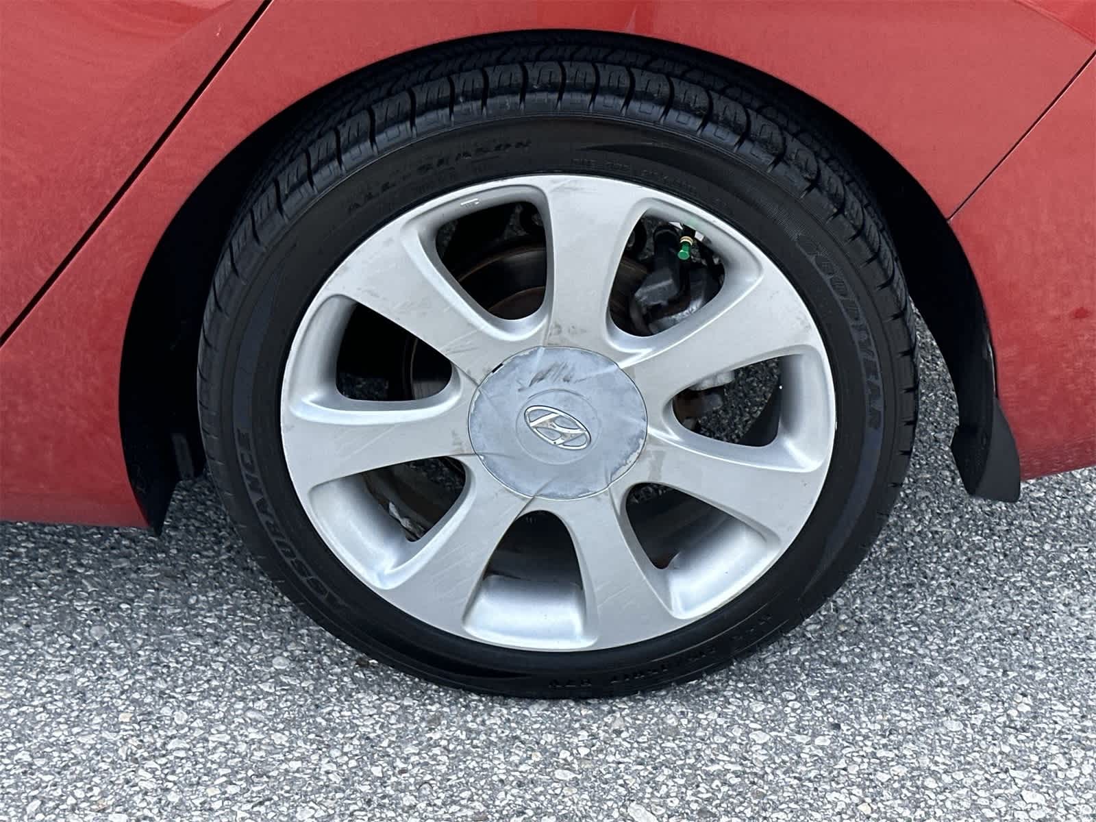 Thumbnail: 2013 Hyundai Elantra - 12