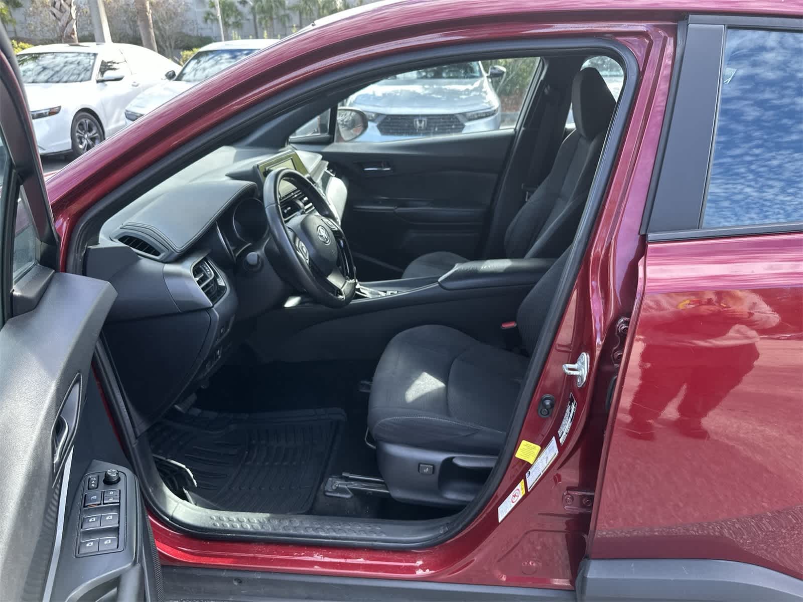 Thumbnail: 2018 Toyota C-HR - 2