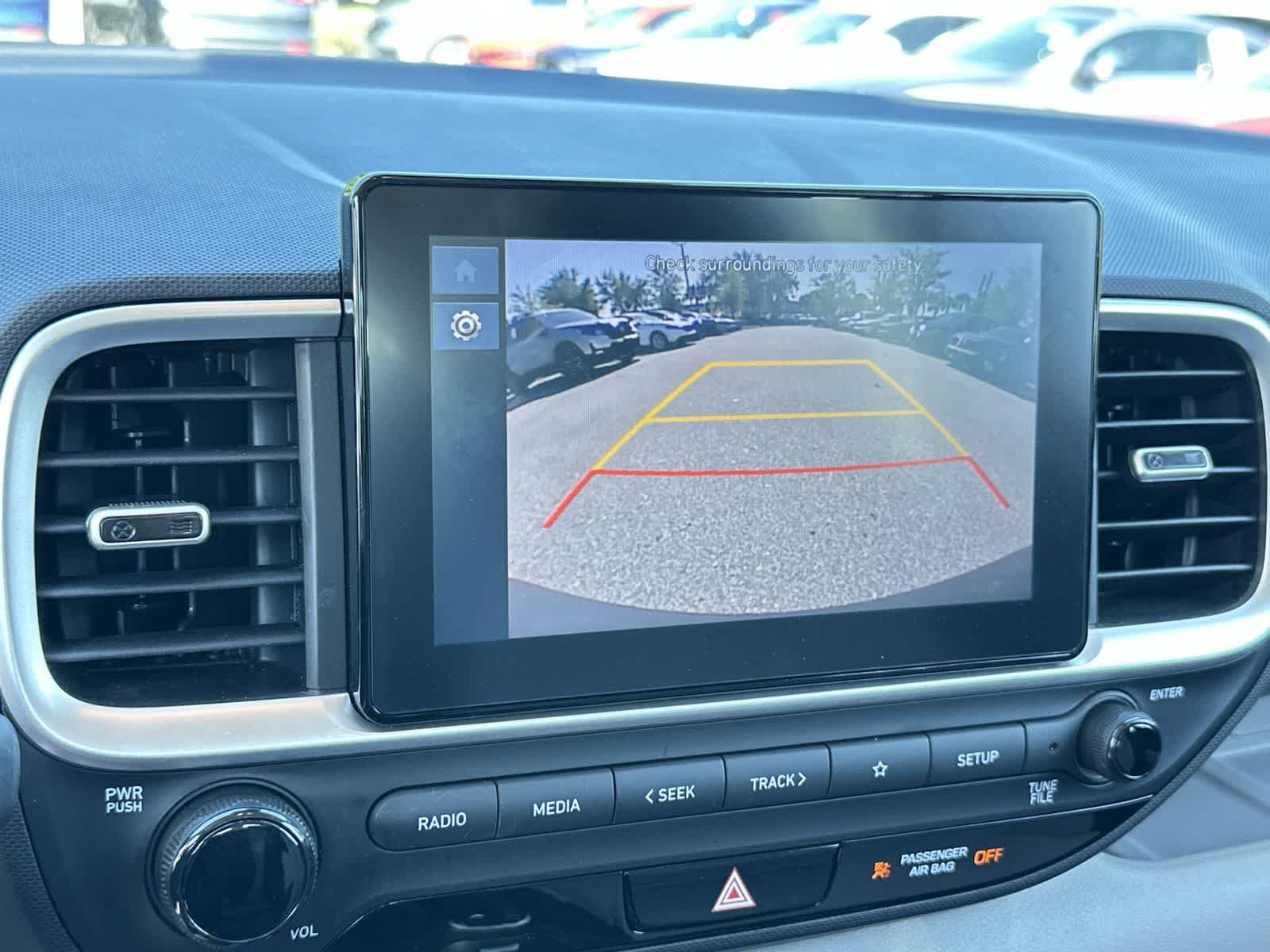 Thumbnail: 2023 Hyundai Venue - 20