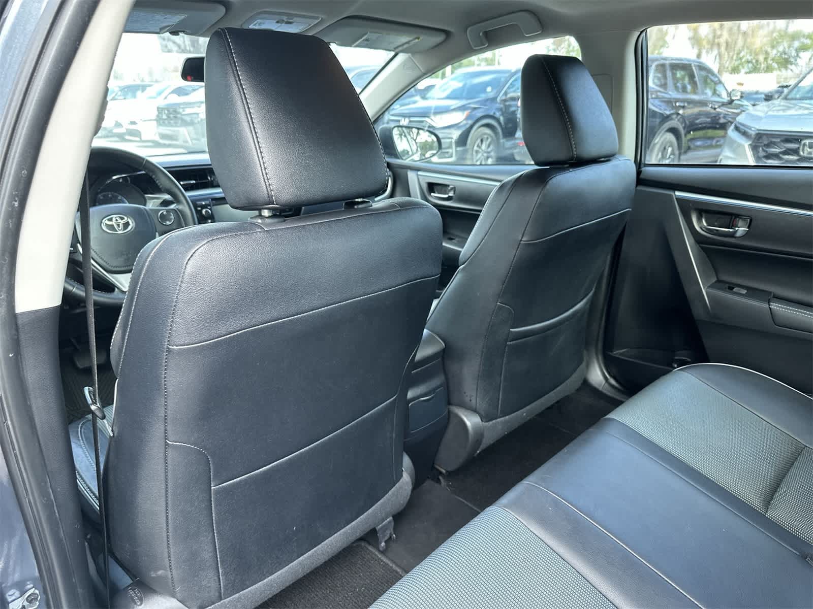 Thumbnail: 2015 Toyota Corolla - 14