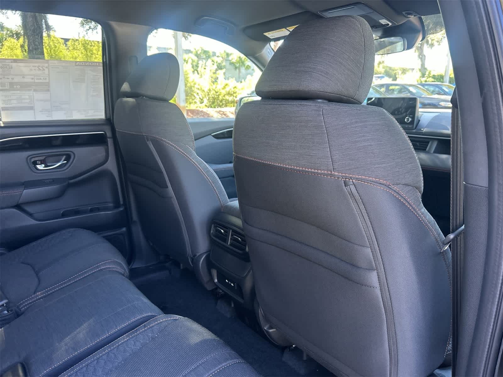 Thumbnail: 2025 Honda Pilot - 14