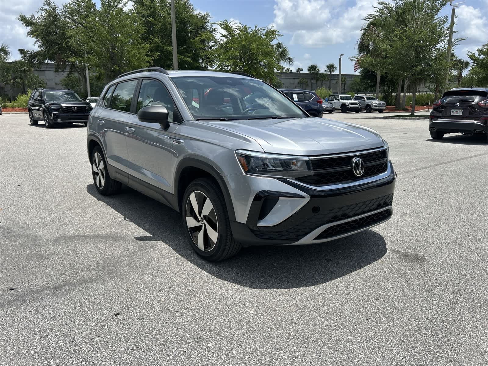 Thumbnail: 2024 Volkswagen Taos - 8