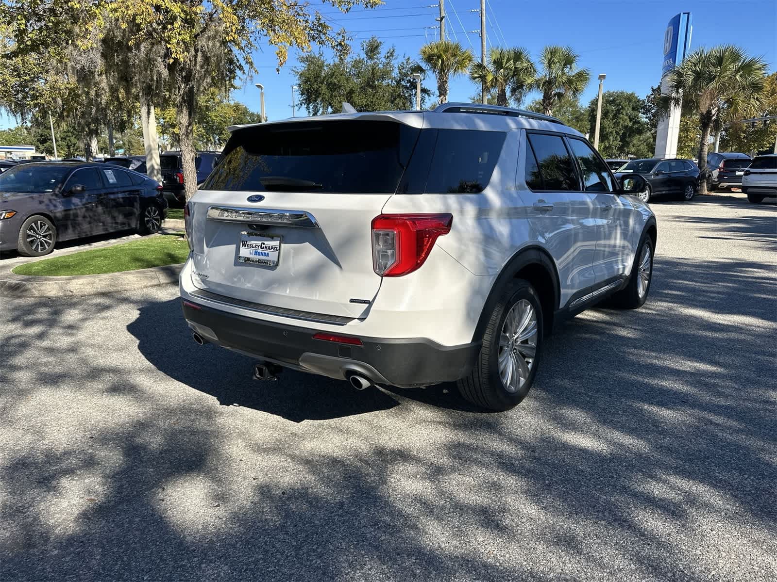 Thumbnail: 2021 Ford Explorer - 6