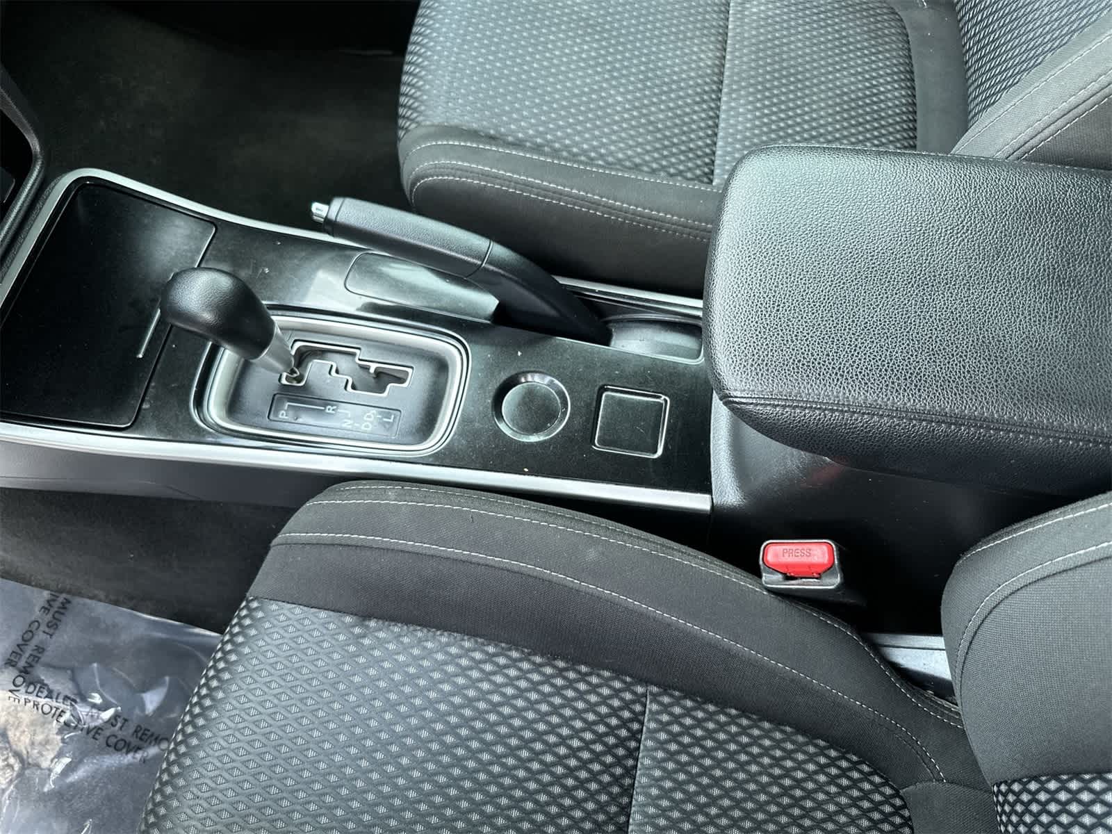 Thumbnail: 2018 Mitsubishi Outlander - 19