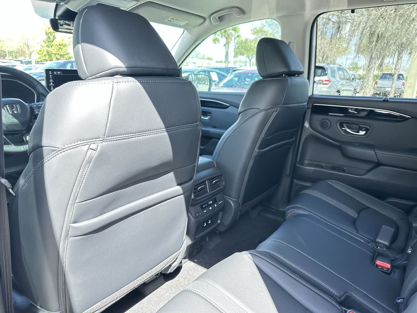 Thumbnail: 2026 Honda Pilot - 14