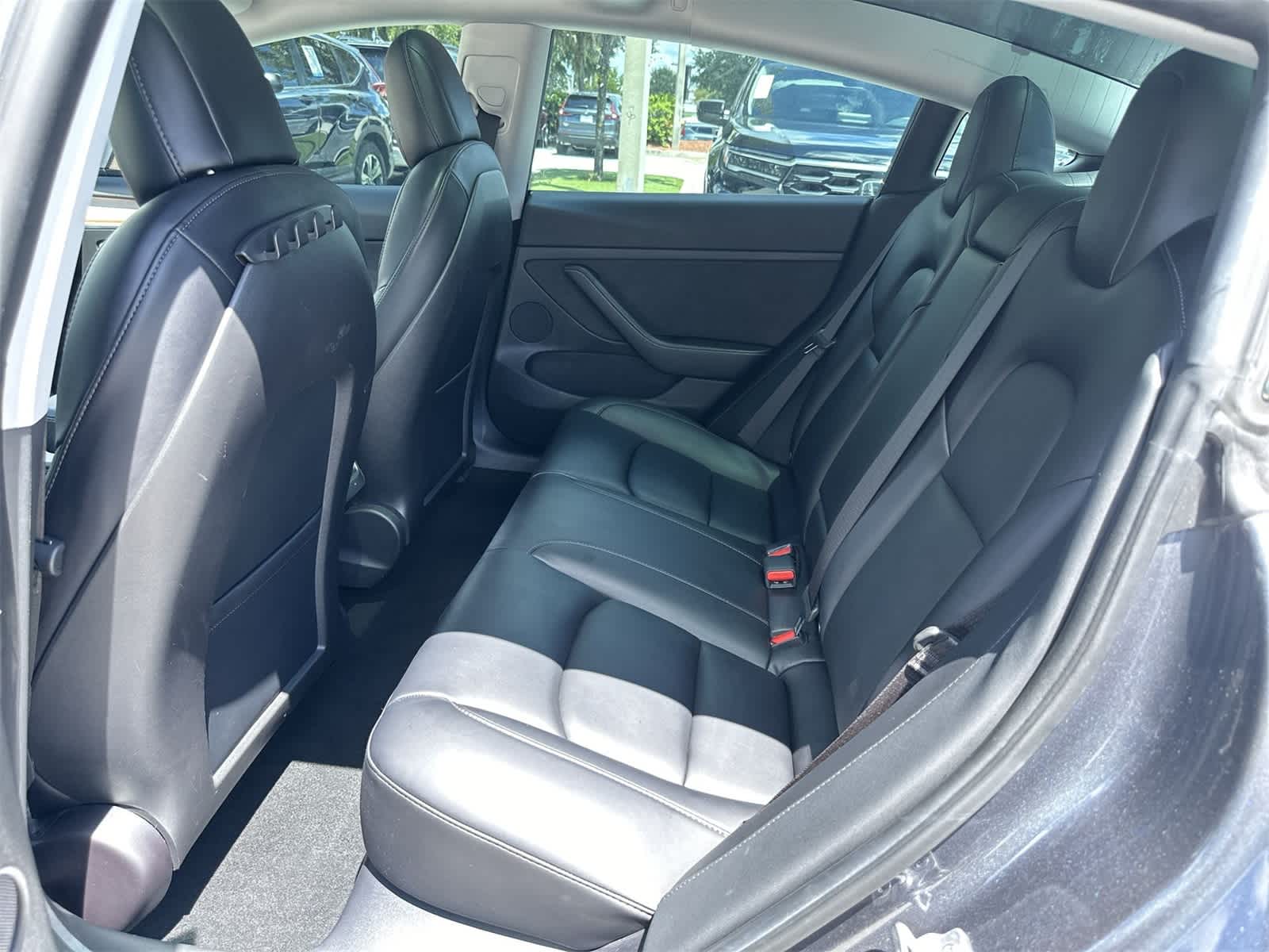 Thumbnail: 2021 Tesla Model 3 - 14
