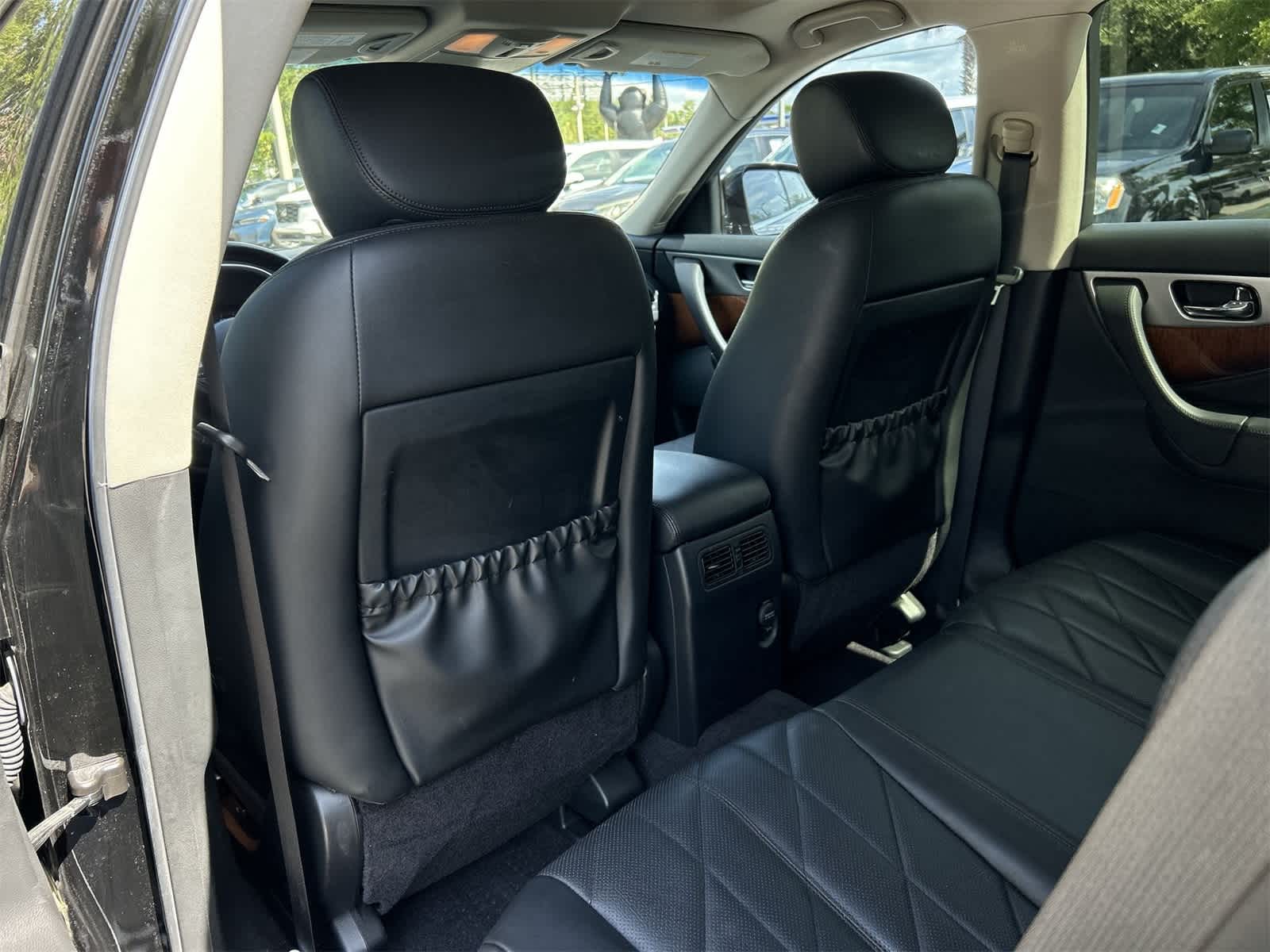 Thumbnail: 2016 INFINITI QX70 - 14