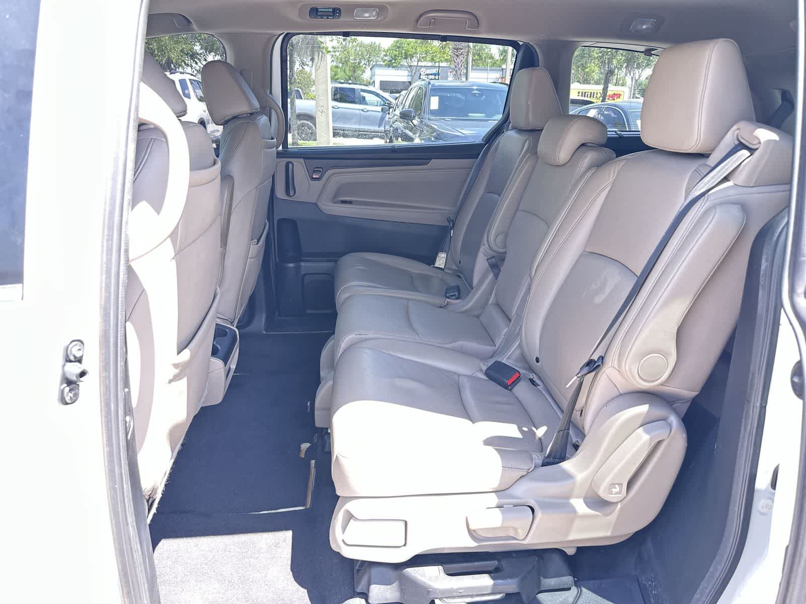 Thumbnail: 2021 Honda Odyssey - 15