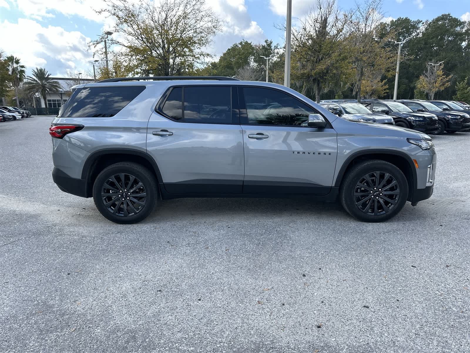 Thumbnail: 2023 Chevrolet Traverse - 7