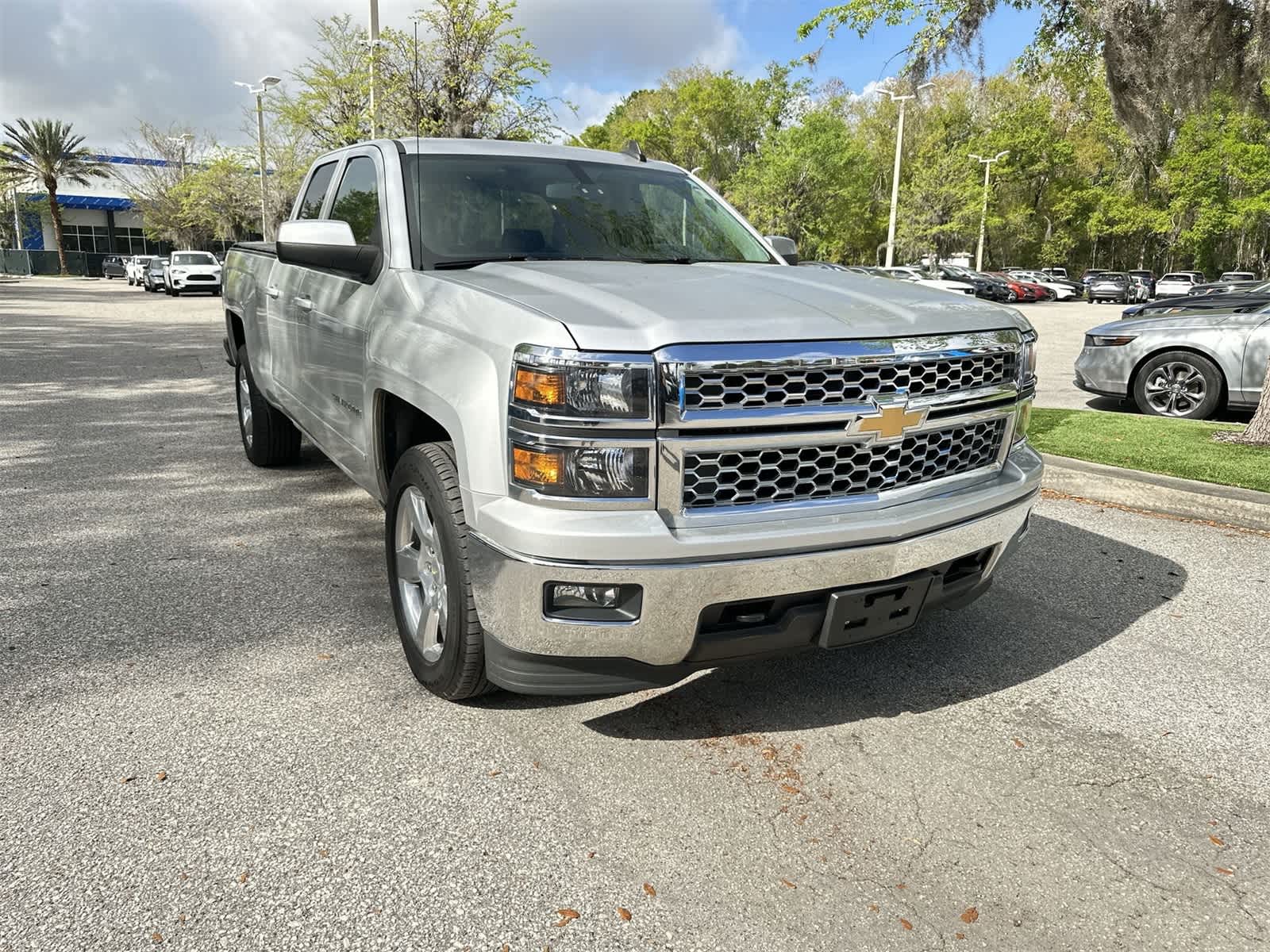 Thumbnail: 2015 Chevrolet Silverado 1500 - 8